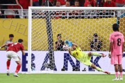 从平凡到闪耀，乌斯塔里神勇扑点贡献生涯最精彩时刻